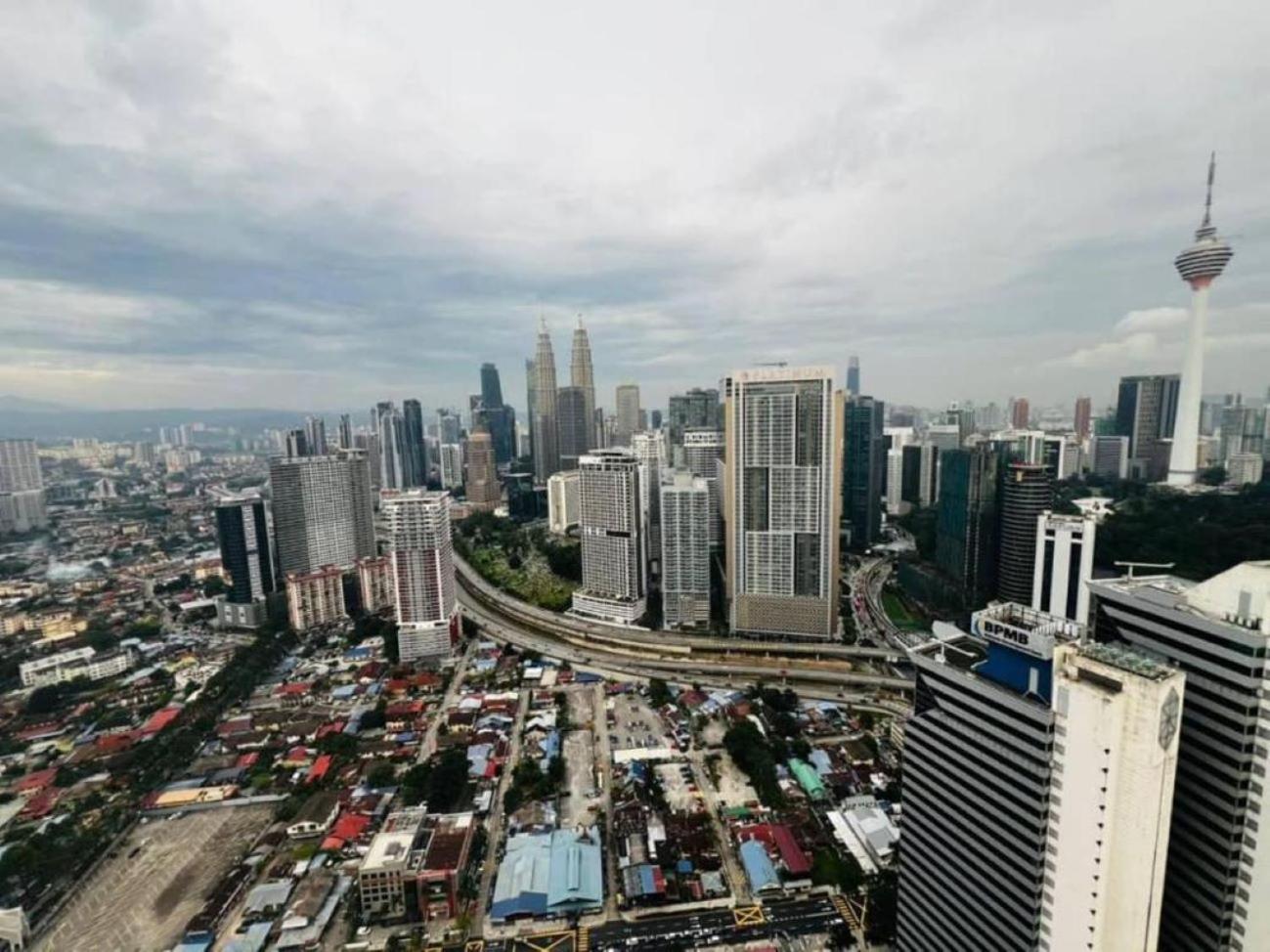 The Luxe Colony Klcc By Sky Pool Apartment Kuala Lumpur Bagian luar foto