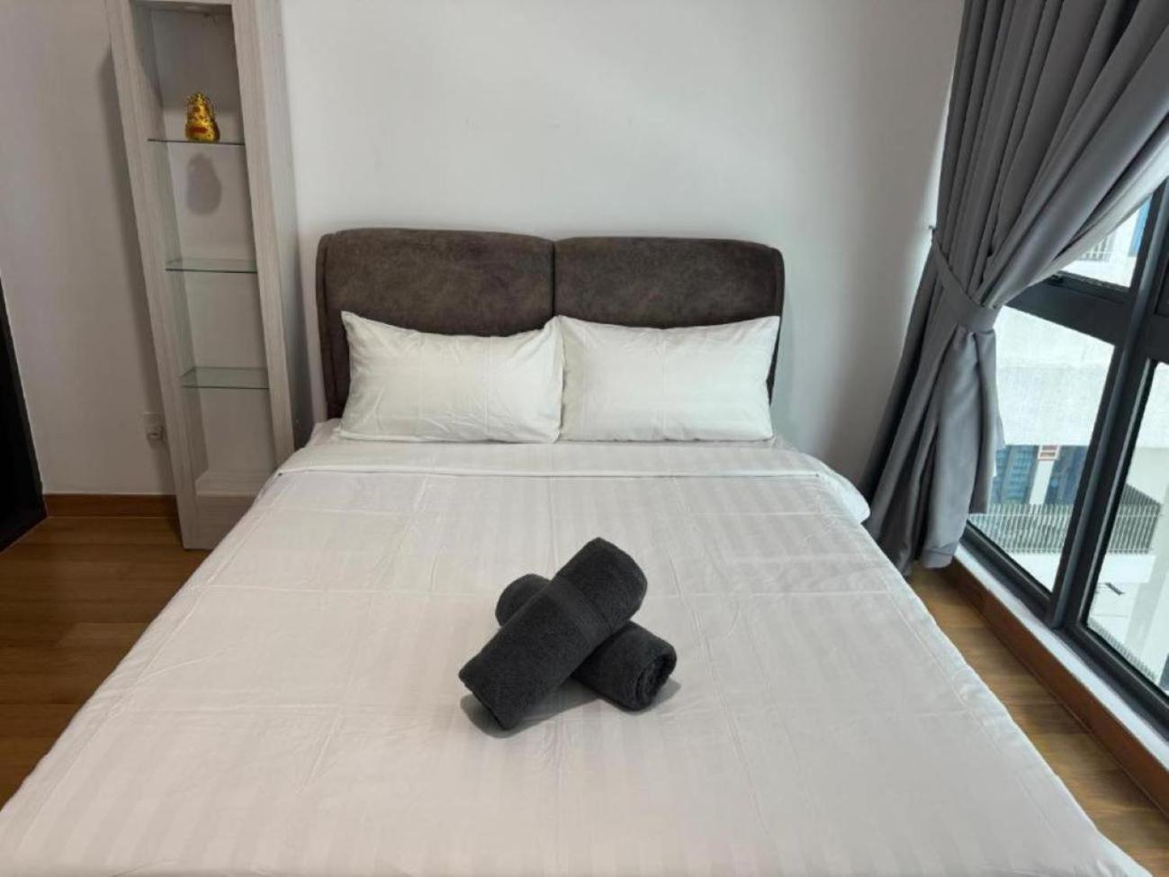 The Luxe Colony Klcc By Sky Pool Apartment Kuala Lumpur Bagian luar foto