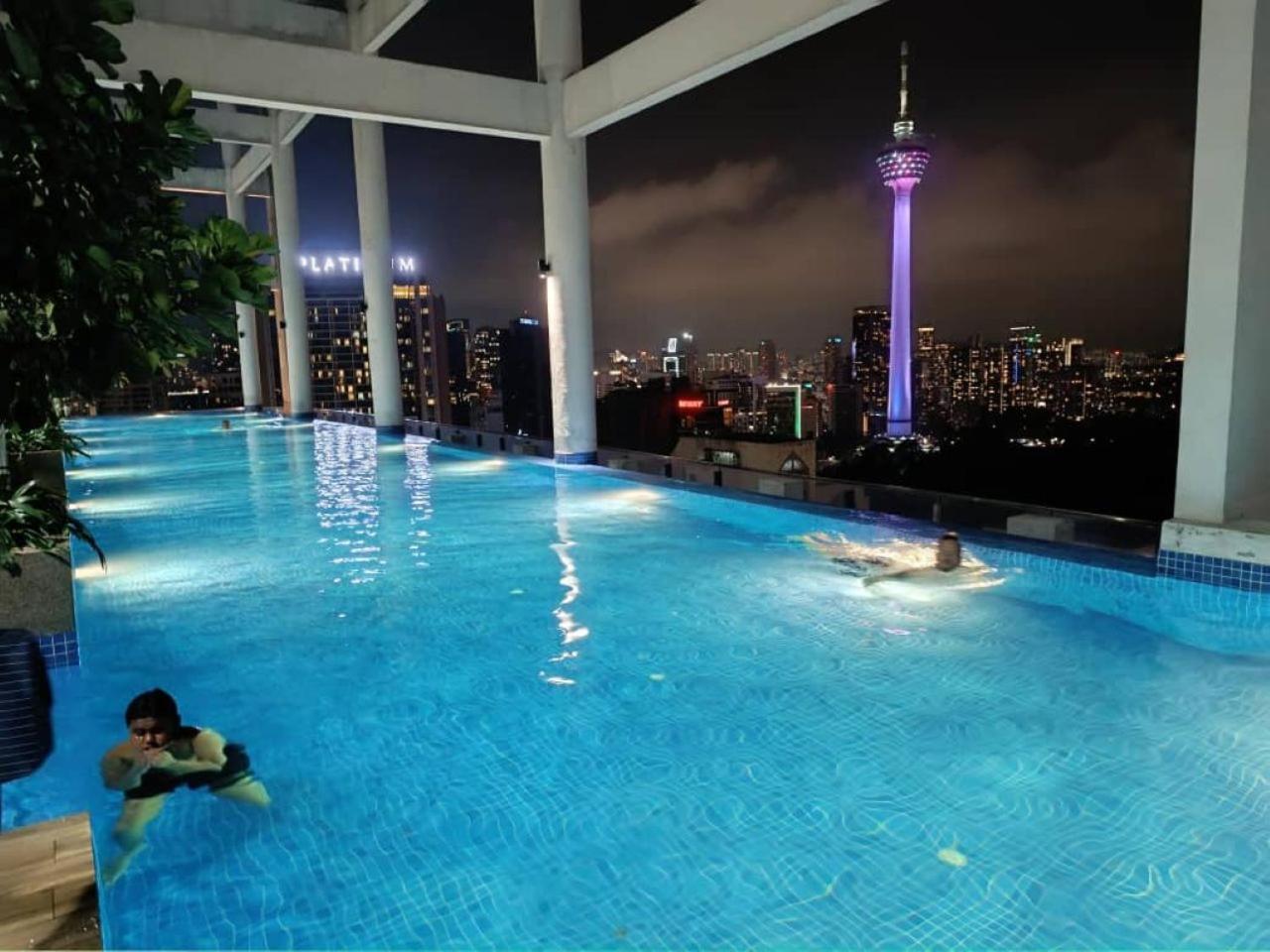 The Luxe Colony Klcc By Sky Pool Apartment Kuala Lumpur Bagian luar foto