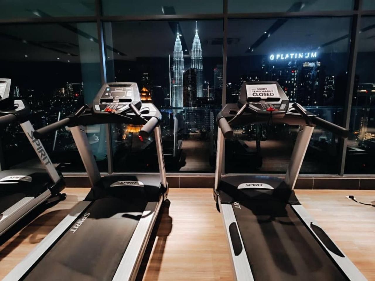 The Luxe Colony Klcc By Sky Pool Apartment Kuala Lumpur Bagian luar foto
