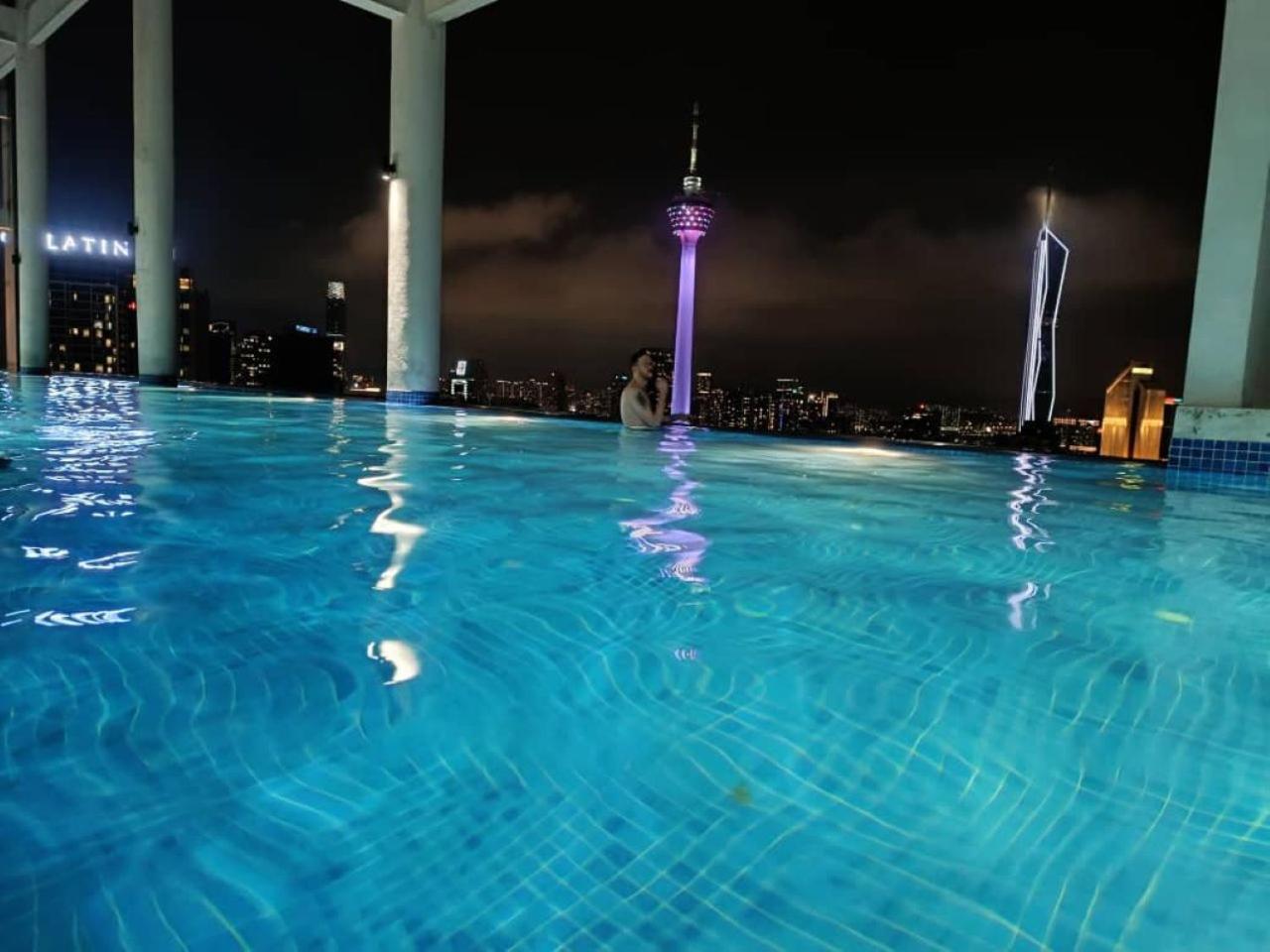 The Luxe Colony Klcc By Sky Pool Apartment Kuala Lumpur Bagian luar foto